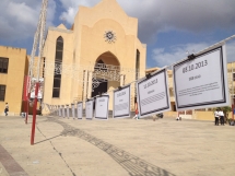 La-piazza-con-i-naufragi